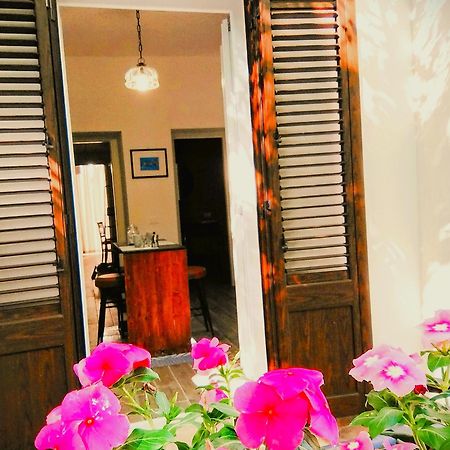 Domus Vetriera Apartment Palermo Exterior photo